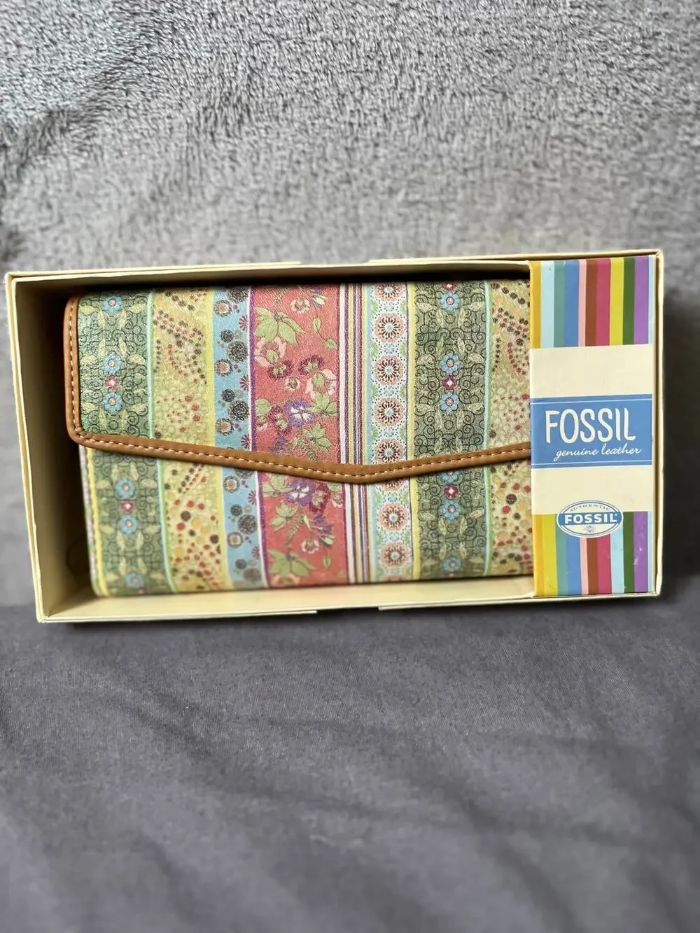 Vintage Fossil Floral Patchwork Wallet Tapestry Leather Boho Cottagecore New